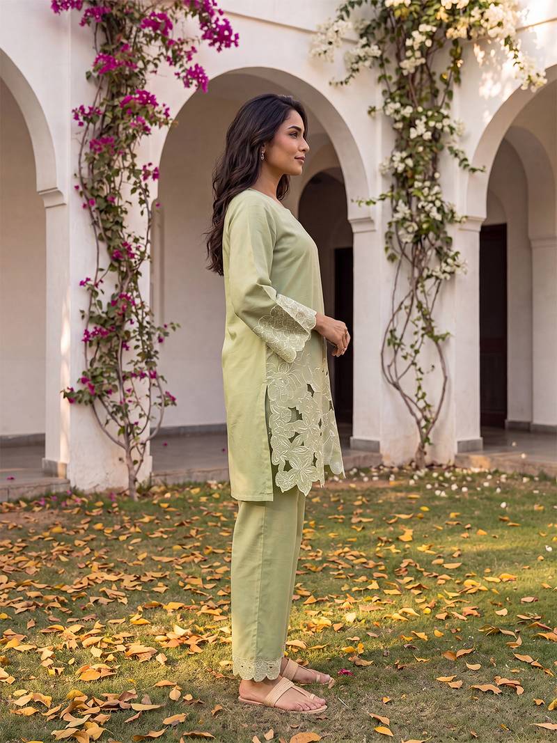 Women's green embellished silk blend round neck co-ord set