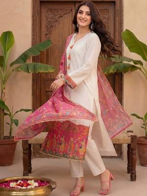 Women Ethnic Motifs Embroidered Regular Kurta with Trousers & With Dupatta 3