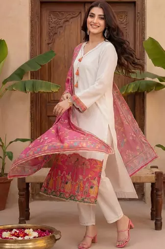 Women Ethnic Motifs Embroidered Regular Kurta with Trousers & With Dupatta
