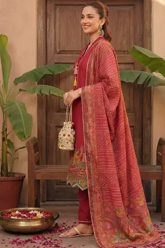 Women Ethnic Motifs Embroidered Regular Gotta Patti Kurta with Trousers & With Dupatta