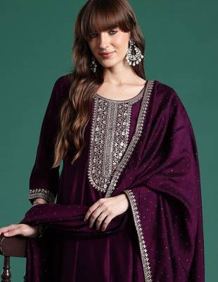 Women Ethnic Motifs Embroidered Regular Kurta with Trousers & With Dupatta 4
