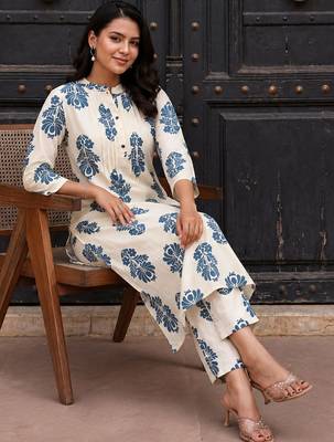 Women Floral Printed Regular Pure Cotton Kurta with Trousers 4
