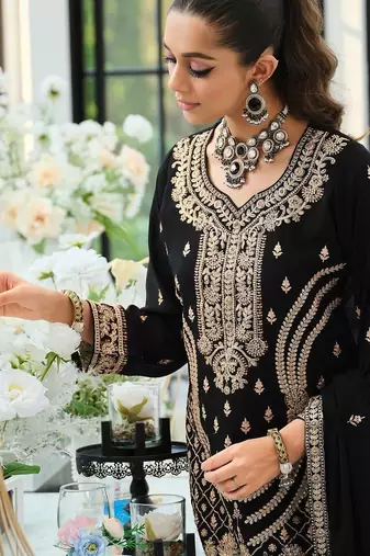 Women Ethnic Motifs Embroidered Regular Thread Work Kurta with Sharara & With Dupatta