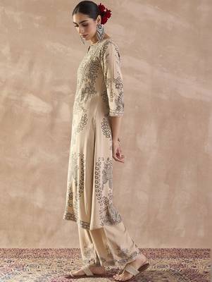 Women Ethnic Motifs Printed Regular Sequinned Kurta with Trousers 5