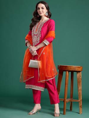 Ethnic Motifs Embroidered Kurta with Trousers & Dupatta 1