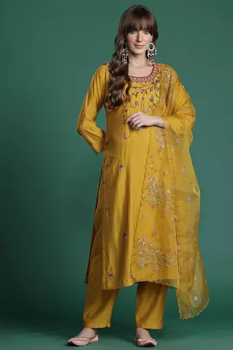 Floral Embroidered Thread Work Kurta with Trousers & With Dupatta