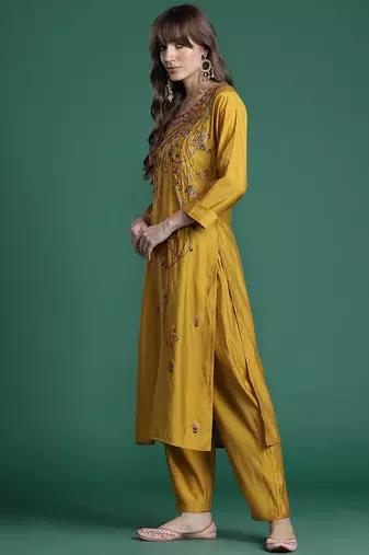 Floral Embroidered Thread Work Kurta with Trousers & With Dupatta