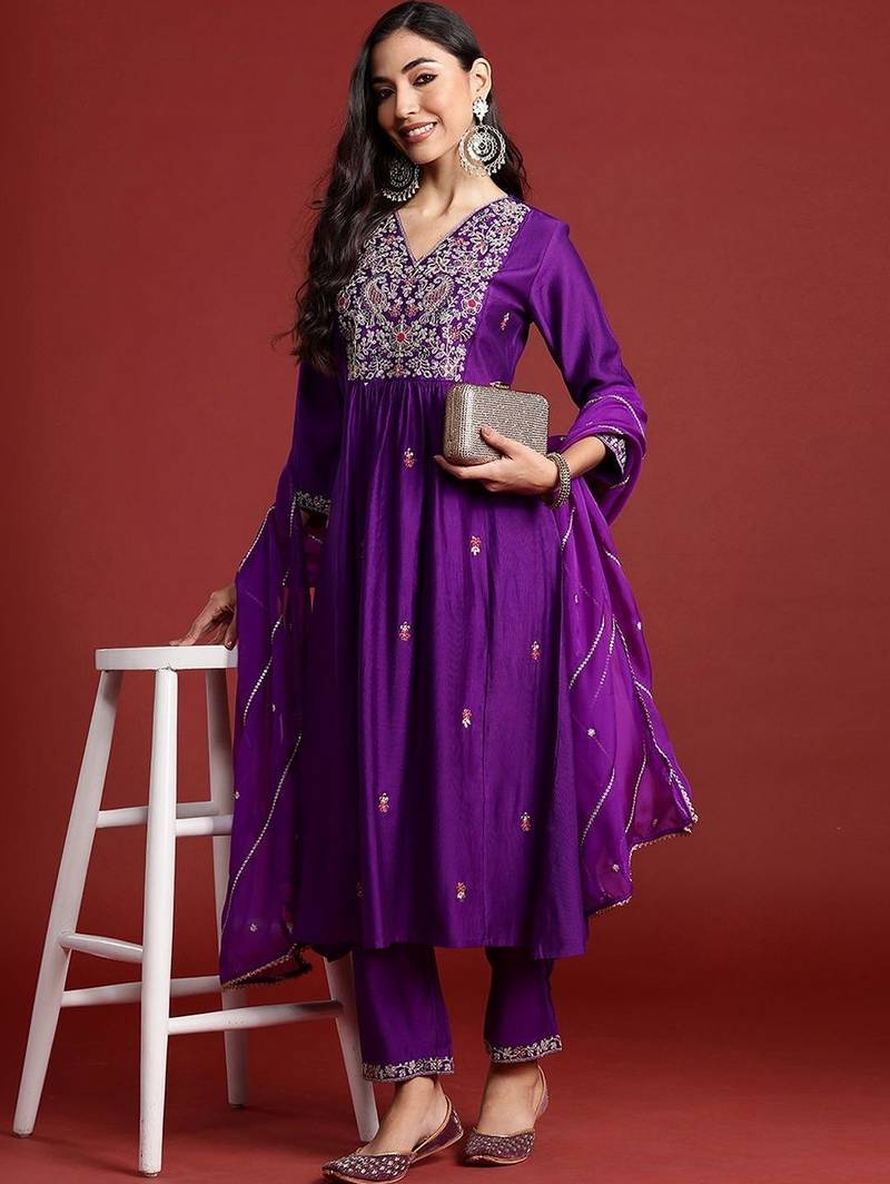 Women Ethnic Motifs Embroidered Empire Thread Work Liva Kurta with Trousers & With Dupatta