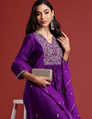 Women Ethnic Motifs Embroidered Empire Thread Work Liva Kurta with Trousers & With Dupatta 2