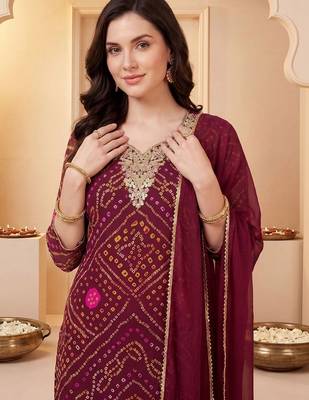 Women Bandhani Printed Regular Thread Work Kurta with Trousers & With Dupatta 3