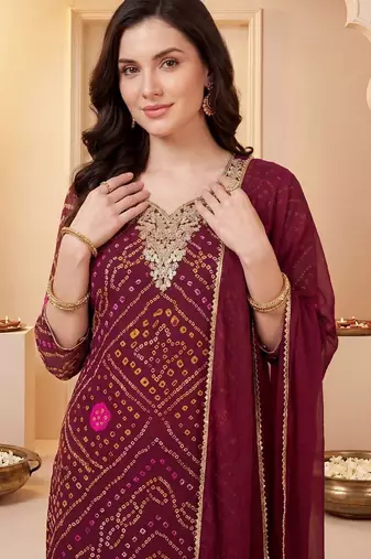 Women Bandhani Printed Regular Thread Work Kurta with Trousers & With Dupatta