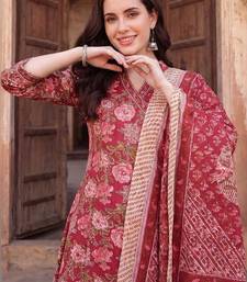 Women Floral Printed Regular Pure Cotton Kurta with Trousers & With Dupatta