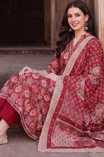 Women Floral Printed Regular Pure Cotton Kurta with Trousers & With Dupatta