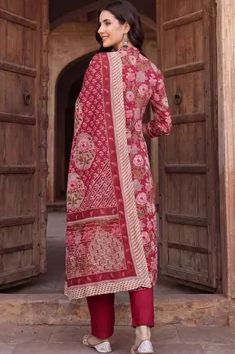 Women Floral Printed Regular Pure Cotton Kurta with Trousers & With Dupatta