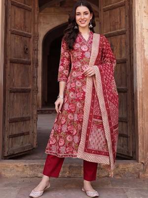 Women Floral Printed Regular Pure Cotton Kurta with Trousers & With Dupatta 5