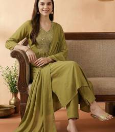 Women Ethnic Motifs Embroidered Regular Mirror Work Kurta with Trousers & With Dupatta
