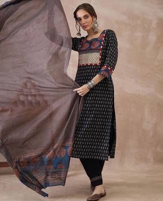 Women Ethnic Motifs Printed Regular Pure Cotton Kurta with Trousers & With Dupatta 4