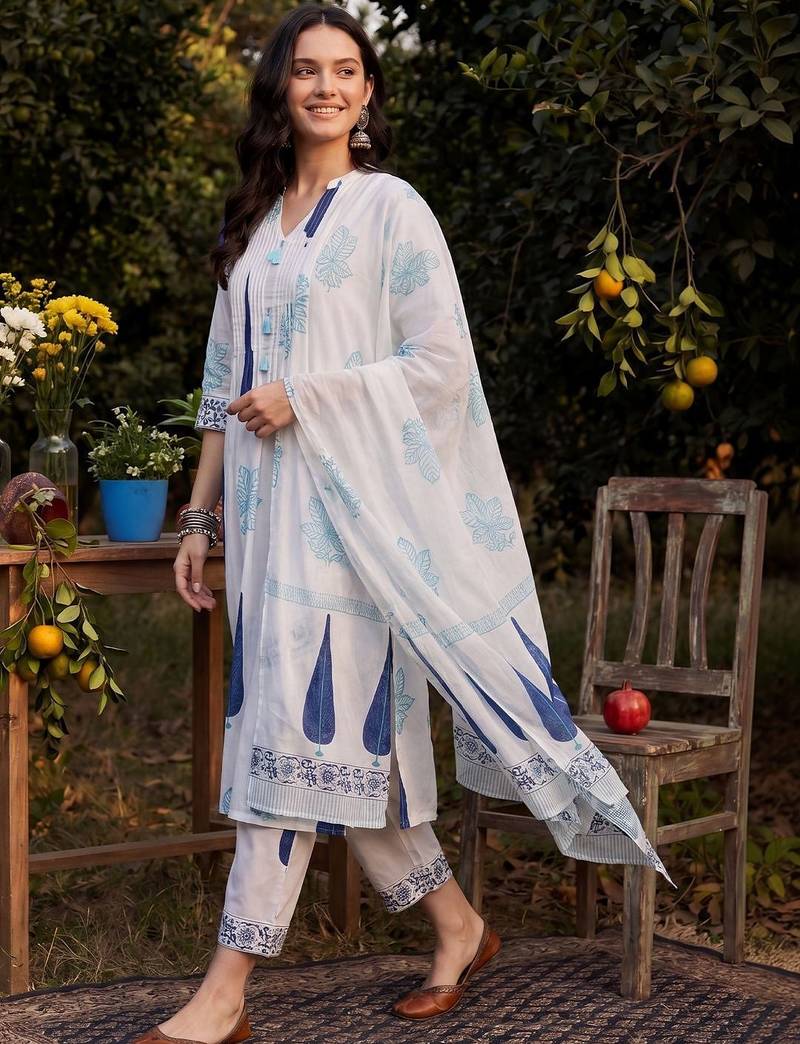 Women Ethnic Motifs Printed Regular Pure Cotton Kurta with Trousers & With Dupatta