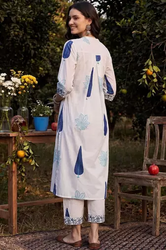 Women Ethnic Motifs Printed Regular Pure Cotton Kurta with Trousers & With Dupatta