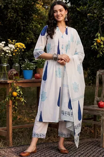 Women Ethnic Motifs Printed Regular Pure Cotton Kurta with Trousers & With Dupatta