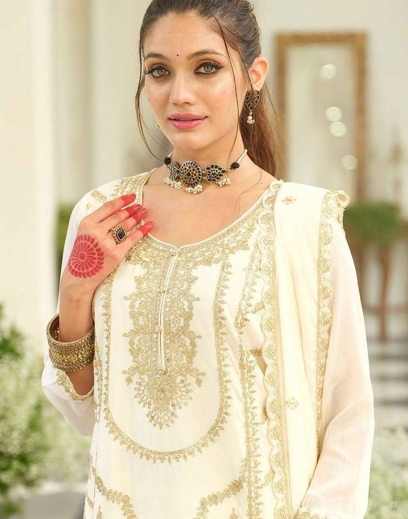 Floral Embroidered Thread Work Kurta With Palazzos & Dupatta