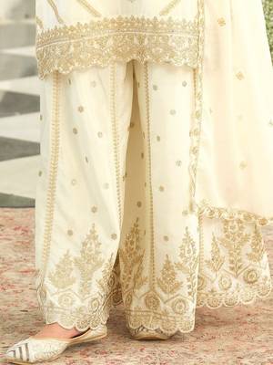 Floral Embroidered Thread Work Kurta With Palazzos & Dupatta 6