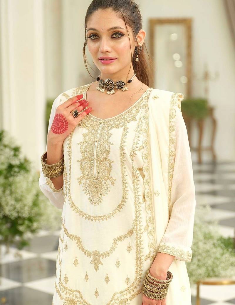 Floral Embroidered Thread Work Kurta With Palazzos & Dupatta