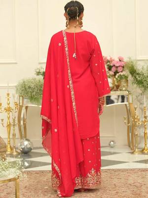 Paisley Embroidered Sweetheart Neck Straight Zari Kurta With Palazzos & Dupatta 4