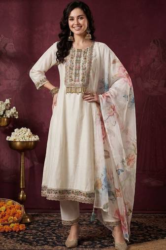 Women Floral Embroidered Regular Thread Work Kurta with Trousers & With Dupatta