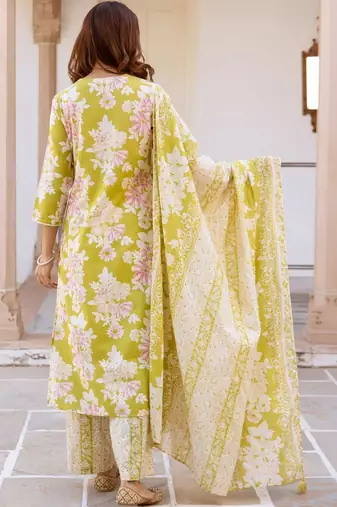 Women Floral Printed Regular Thread Work Pure Cotton Kurta with Trousers & With Dupatta