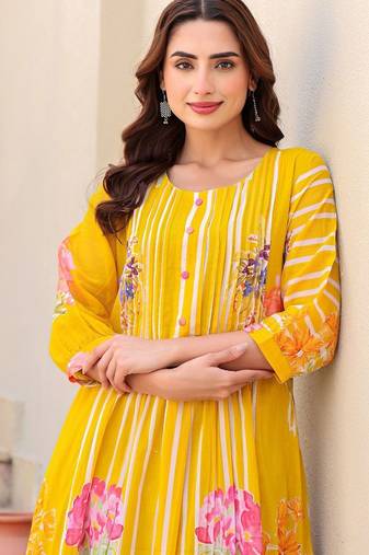 Floral Printed A-Line  Cotton Kurta With Trousers