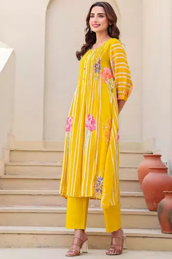 Floral Printed A-Line Pure Cotton Kurta With Trousers