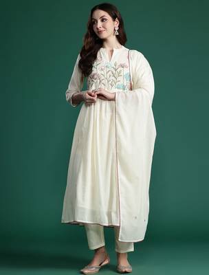 Floral Embroidered Empire Thread Work Pure Cotton Kurta with Trousers & Dupatta 7