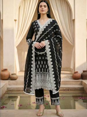 Women Ethnic Motifs Embroidered Regular Thread Work Pure Cotton Kurta with Trousers & With Dupatta 4