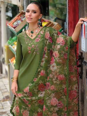 Floral Embroidered V-Neck Thread Work Liva Straight Kurta & Trousers With Dupatta 4