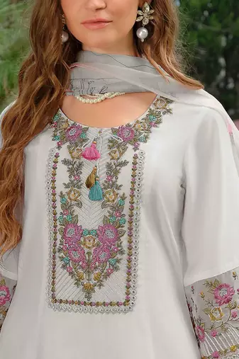 Women Floral Embroidered Kurta with Trousers & Dupatta