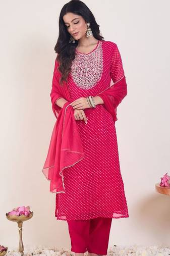 Women Leheriya Printed Regular Thread Work Kurta with Trousers & With Dupatta