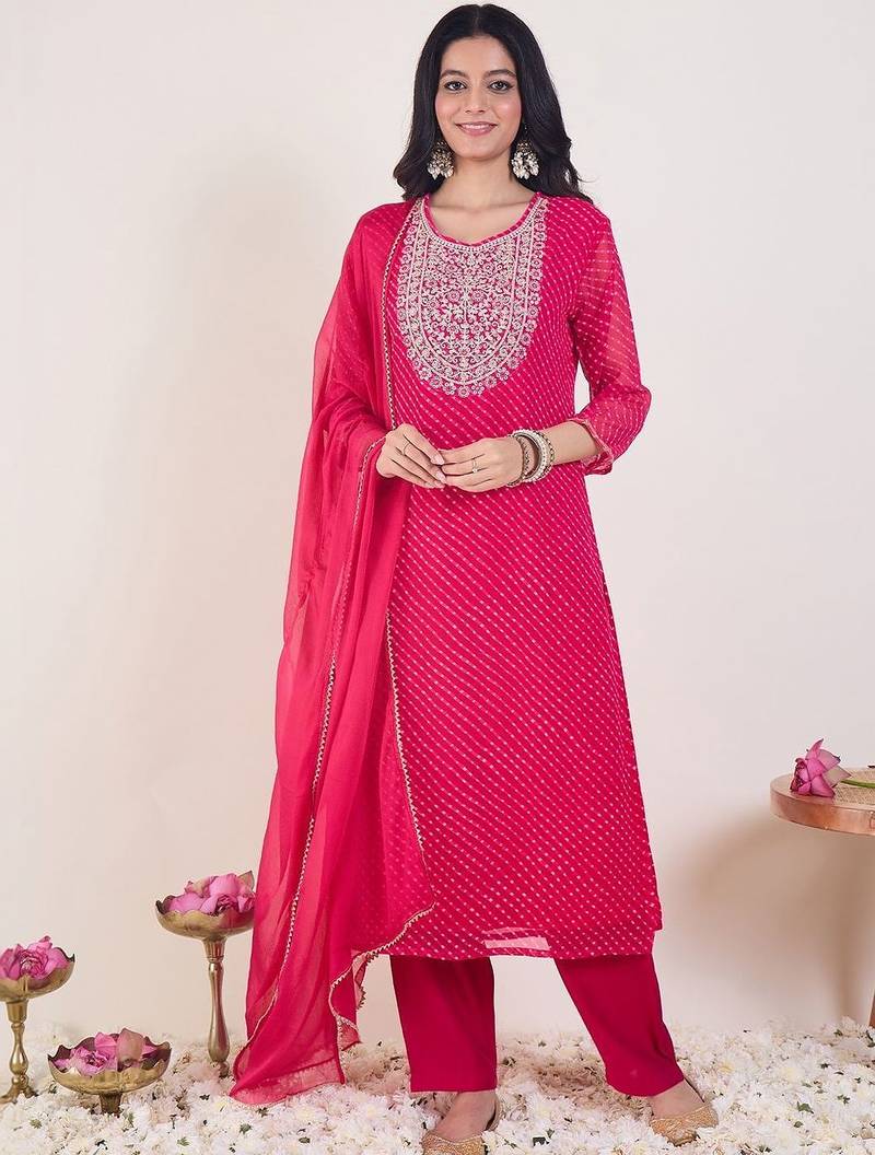 Women Leheriya Printed Regular Thread Work Kurta with Trousers & With Dupatta