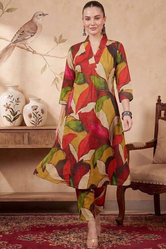 Women Printed Regular  Cotton Kurta with Trousers