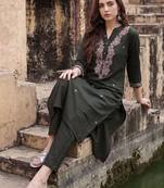 Women Floral Embroidered Regular Thread Work Pure Cotton Kurta with Trousers