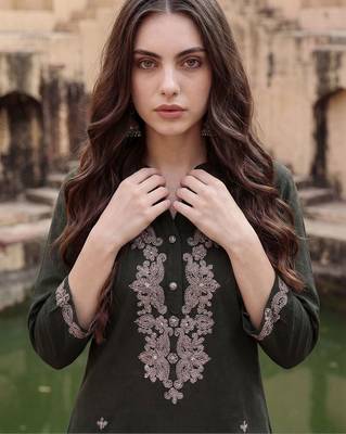 Women Floral Embroidered Regular Thread Work Pure Cotton Kurta with Trousers 2