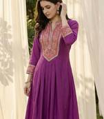 Women Ethnic Motifs Embroidered Pleated Mirror Work Kurta with Trousers