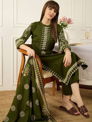 Women Ethnic Motifs Printed Regular Pure Cotton Kurta with Trousers & With Dupatta 4