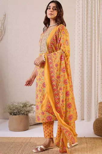 Floral Embroidered Straight Zari Work Kurta With Trousers & Dupatta