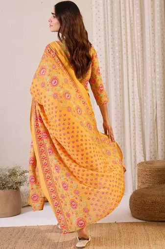 Floral Embroidered Straight Zari Work Kurta With Trousers & Dupatta