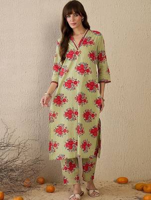 Women Floral Printed Regular Mirror Work Pure Cotton Kurta with Trousers 1