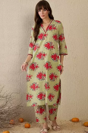 Women Floral Printed Regular Mirror Work Pure Cotton Kurta with Trousers