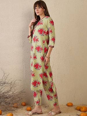 Women Floral Printed Regular Mirror Work Pure Cotton Kurta with Trousers 4