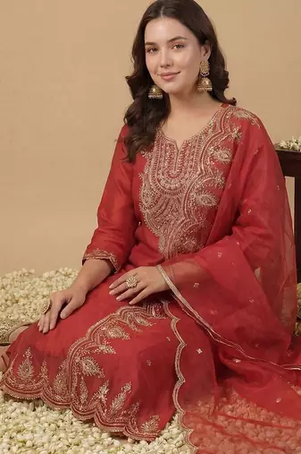 Women Ethnic Motifs Embroidered Regular Thread Work Kurta With Trousers & Dupatta