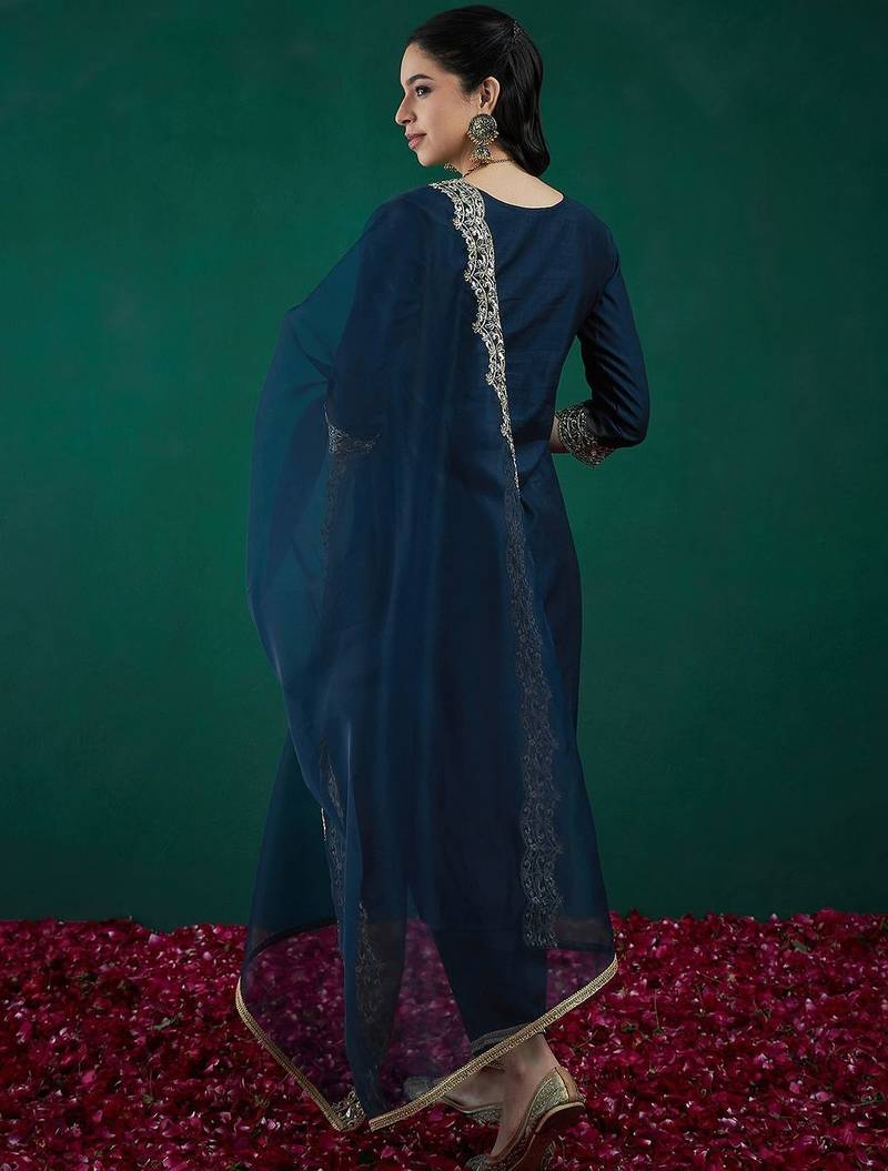 Women Ethnic Motifs Embroidered Kurta with Trousers & Dupatta
